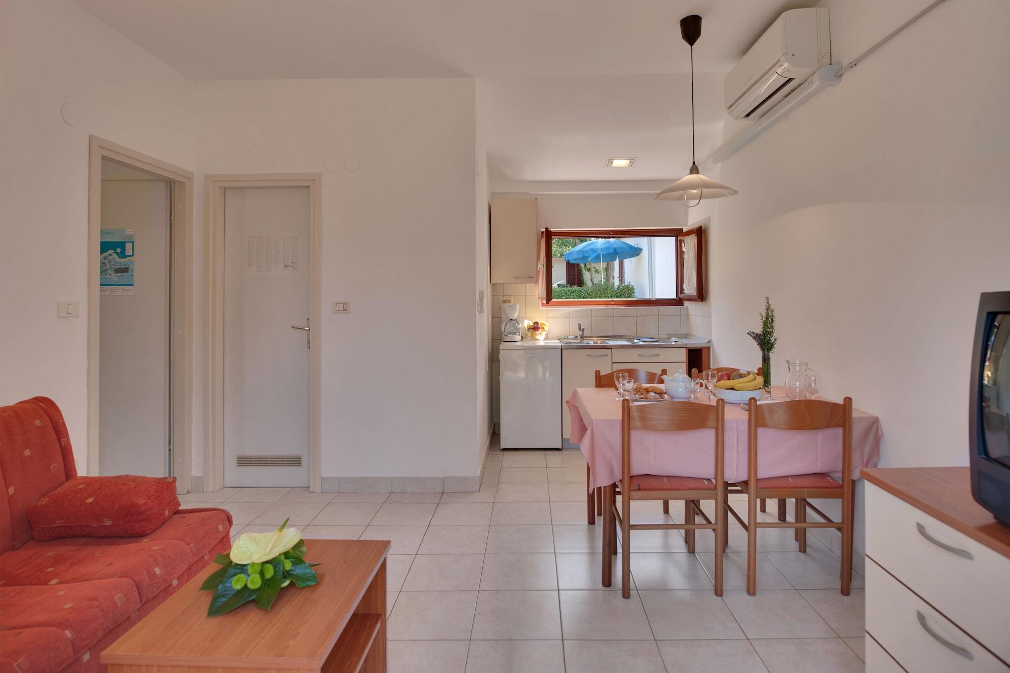 Villas Rubin Apartments ロヴィニ エクステリア 写真