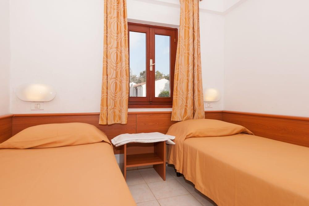 Villas Rubin Apartments ロヴィニ エクステリア 写真